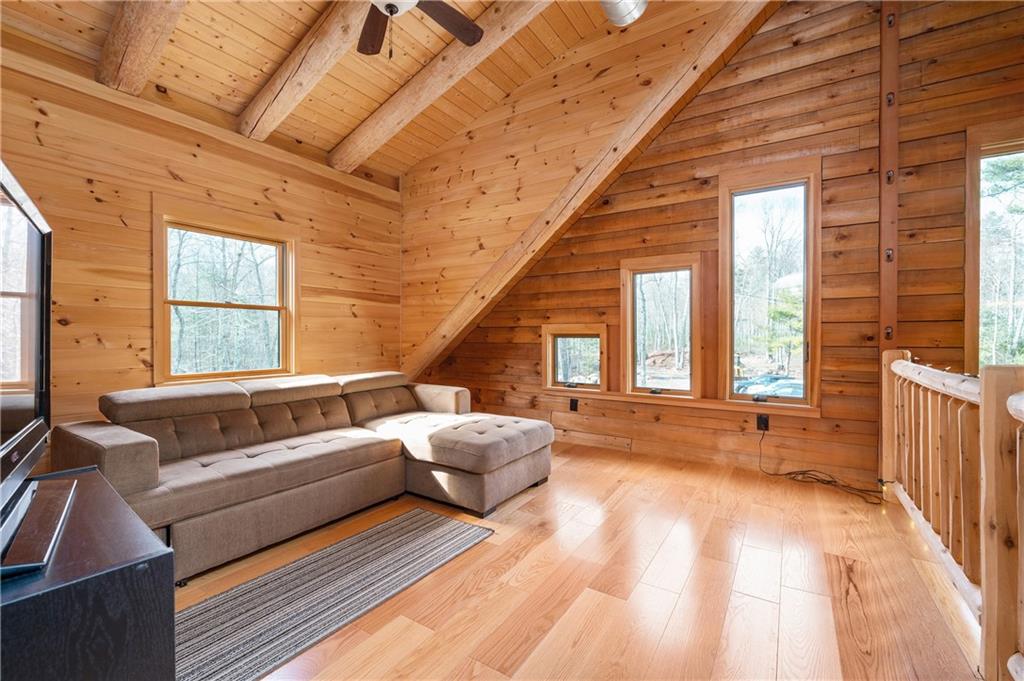 82 Money Hill Road, Glocester
