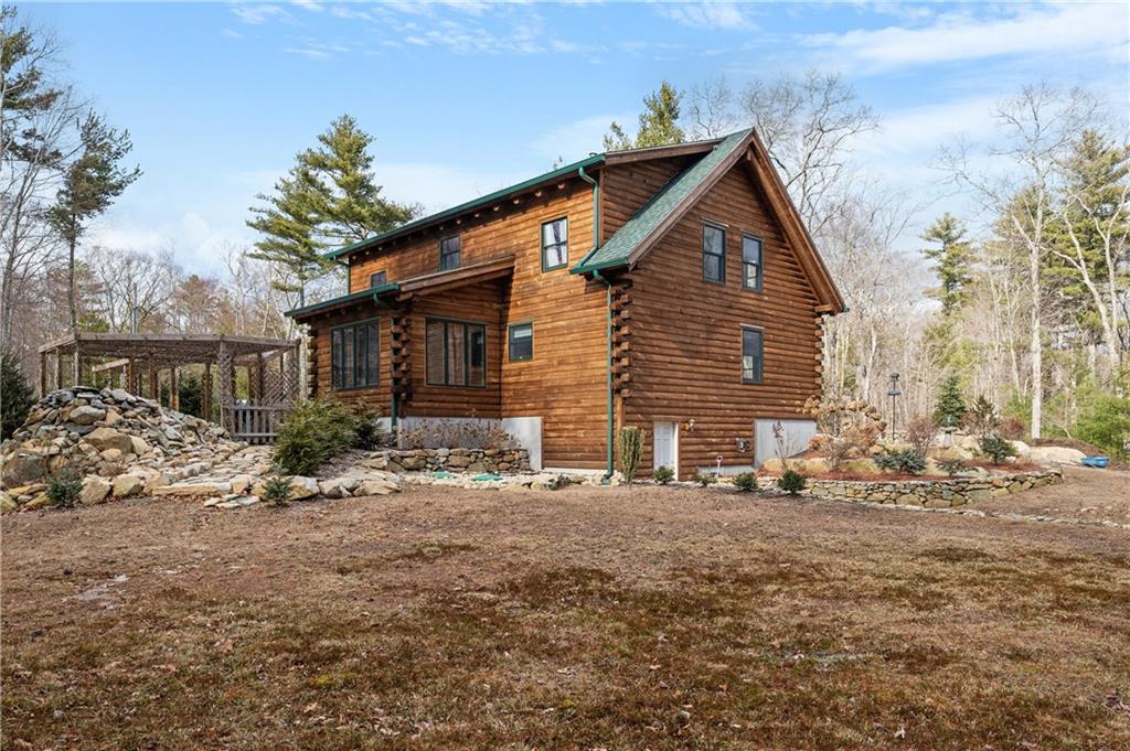 82 Money Hill Road, Glocester