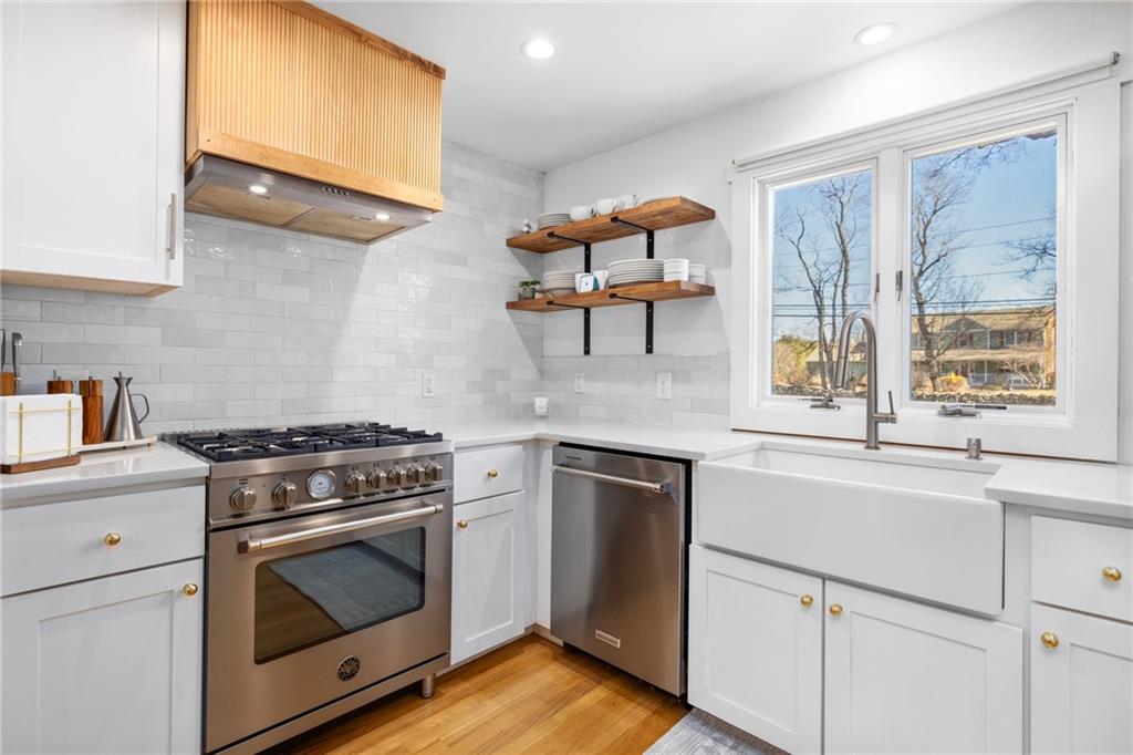 37 Fletcher Road, North Kingstown