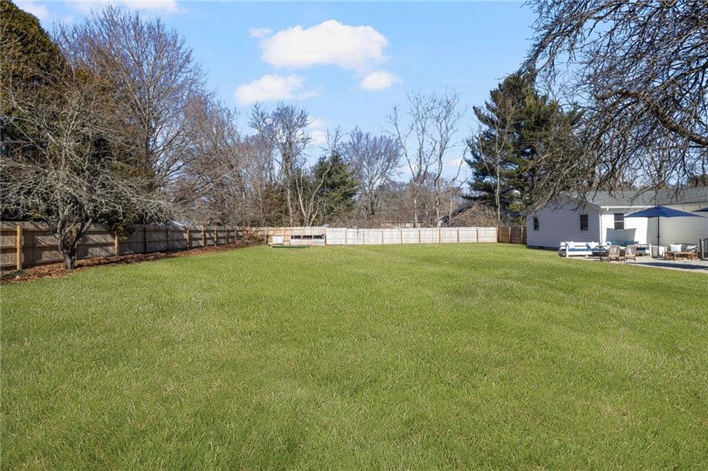 37 Fletcher Road, North Kingstown