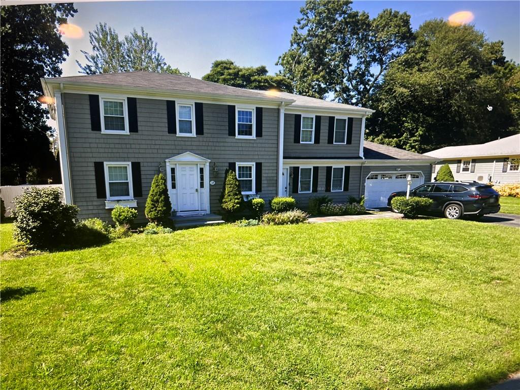 17 Meadowbrook Drive, Barrington
