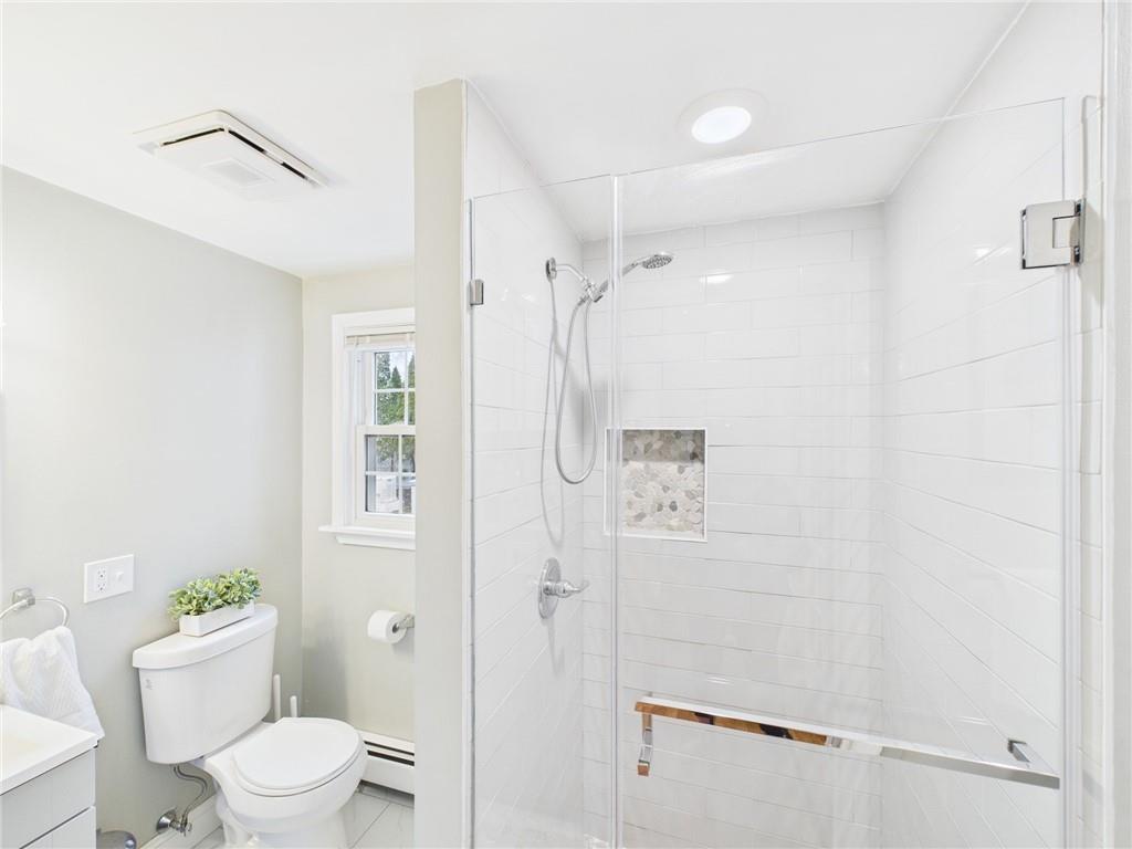 17 Meadowbrook Drive, Barrington