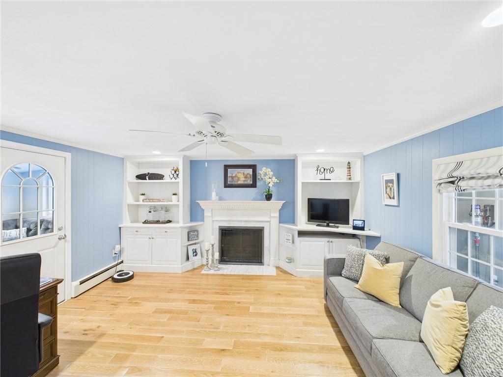 17 Meadowbrook Drive, Barrington