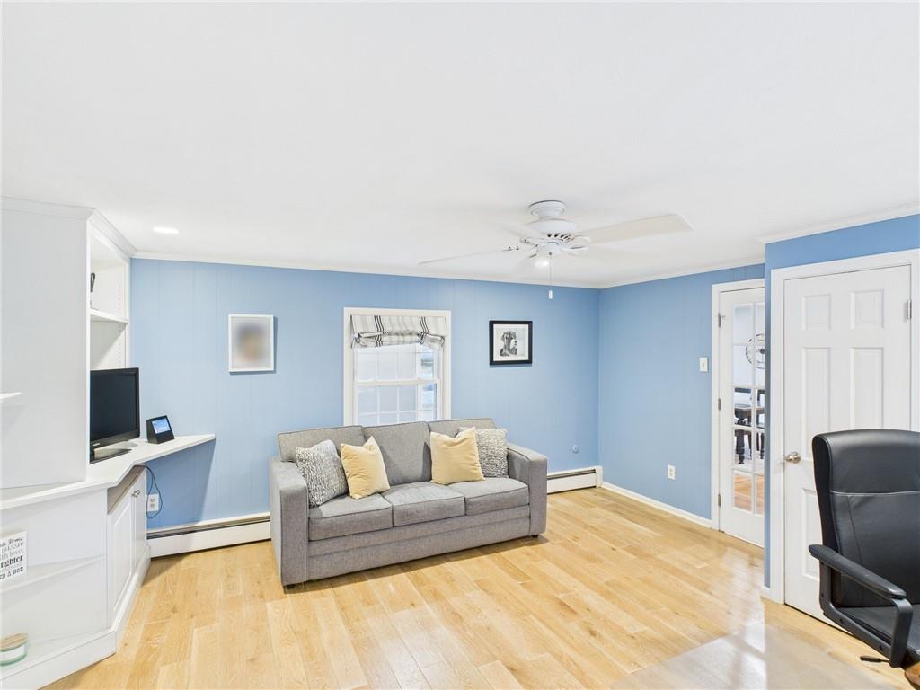 17 Meadowbrook Drive, Barrington