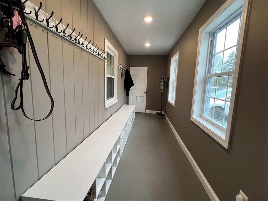 17 Meadowbrook Drive, Barrington