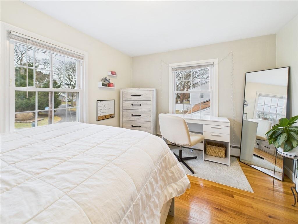 17 Meadowbrook Drive, Barrington