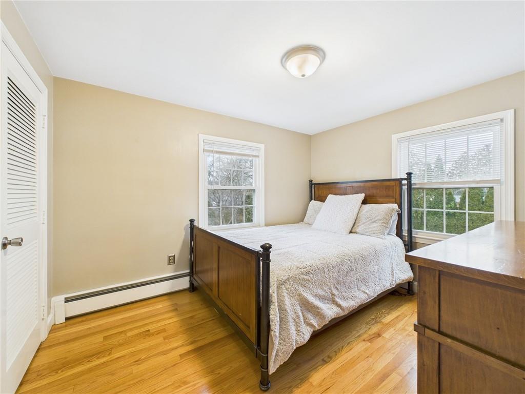 17 Meadowbrook Drive, Barrington