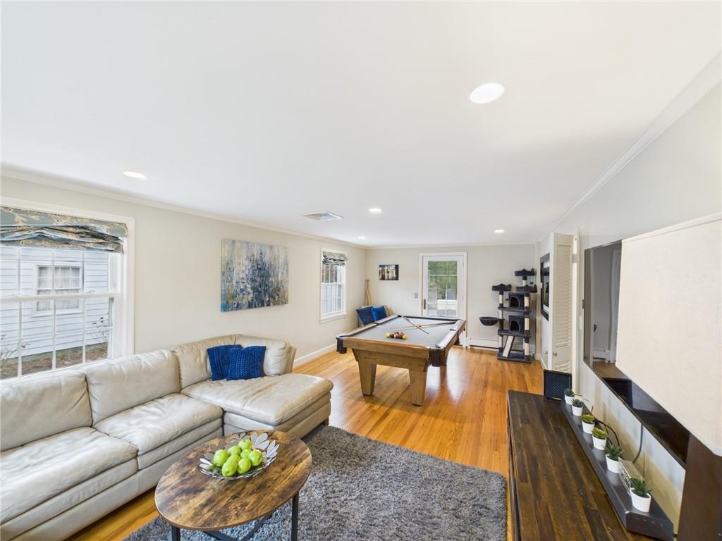 17 Meadowbrook Drive, Barrington