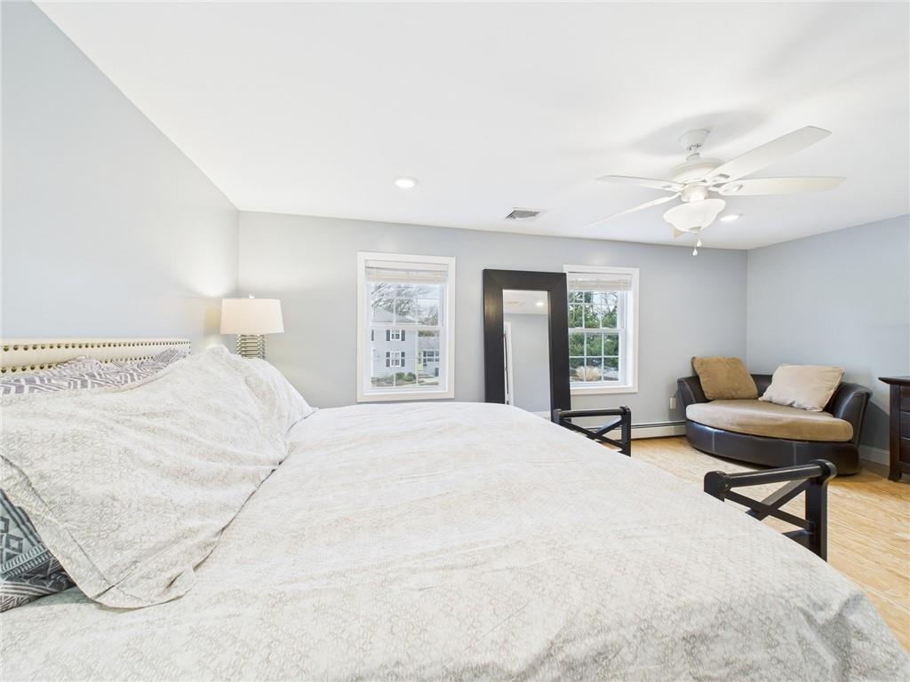17 Meadowbrook Drive, Barrington