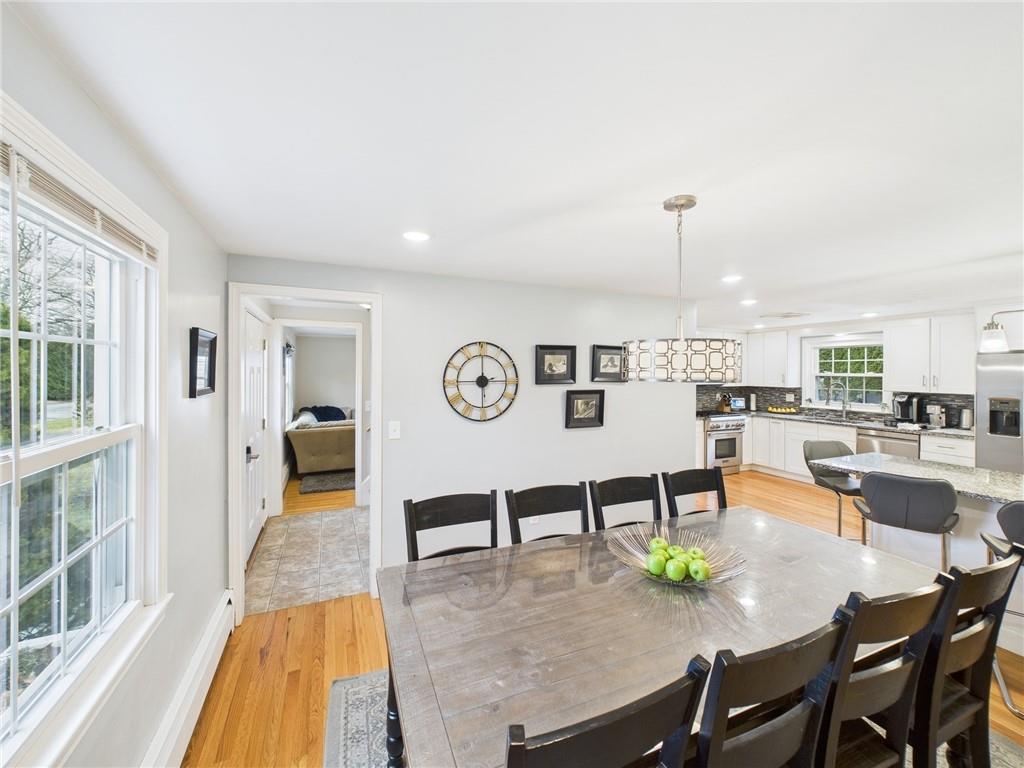 17 Meadowbrook Drive, Barrington