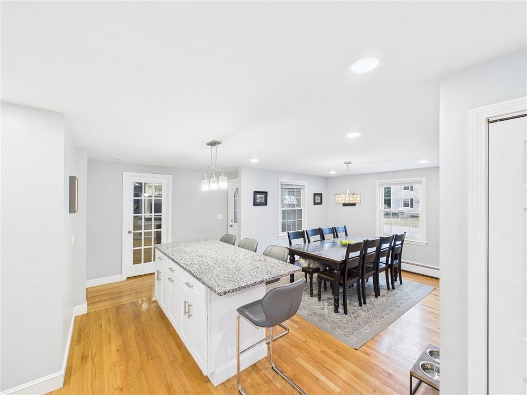 17 Meadowbrook Drive, Barrington