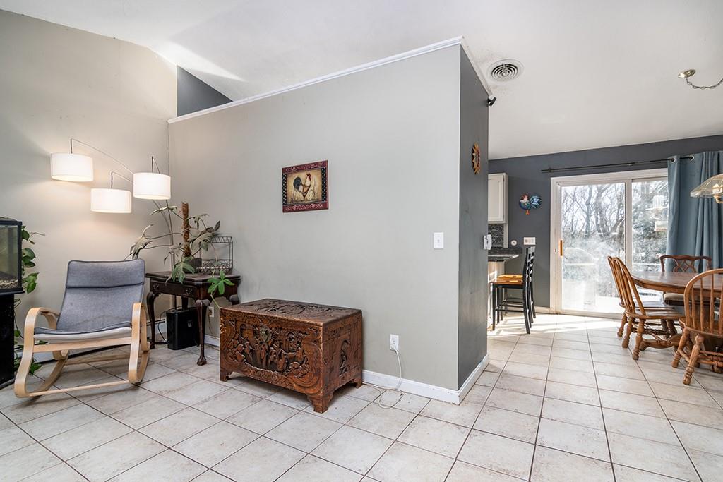 6 Jodie Beth Drive, East Greenwich
