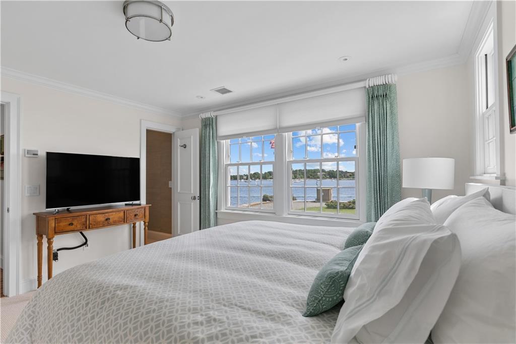 19 Defenders Row, Unit#19, Newport