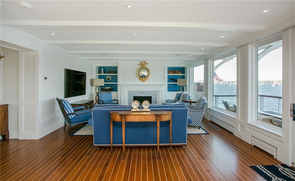 19 Defenders Row, Unit#19, Newport