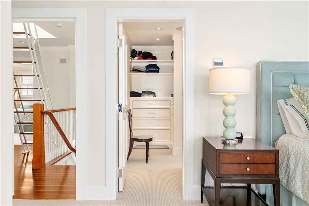 19 Defenders Row, Unit#19, Newport