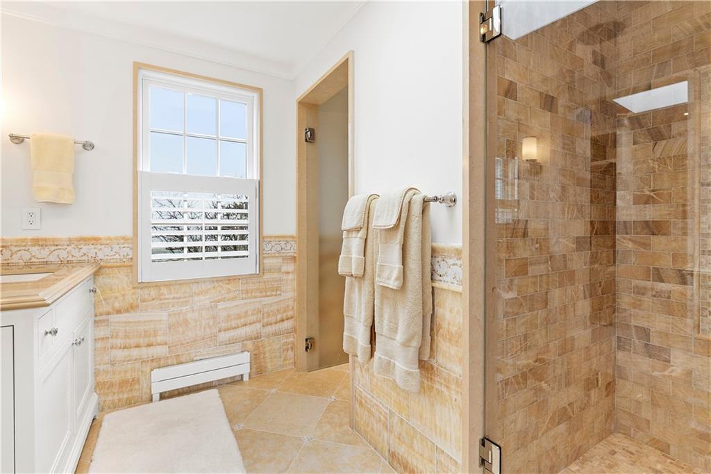 19 Defenders Row, Unit#19, Newport