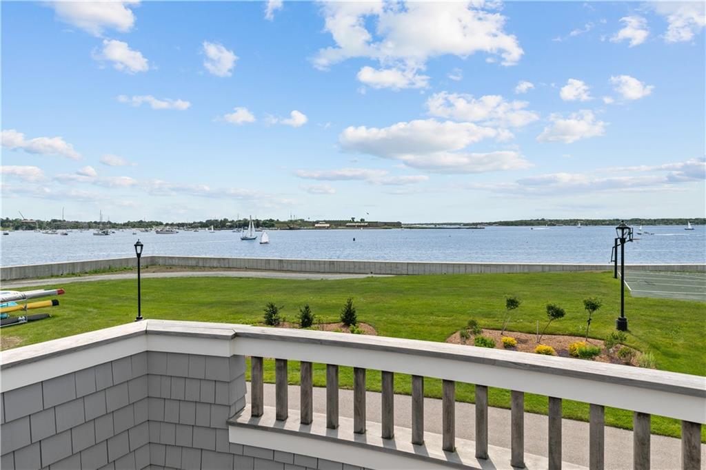 19 Defenders Row, Unit#19, Newport