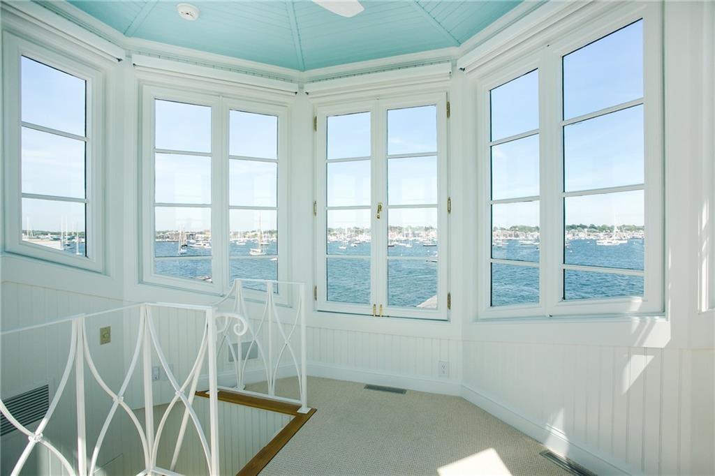 19 Defenders Row, Unit#19, Newport