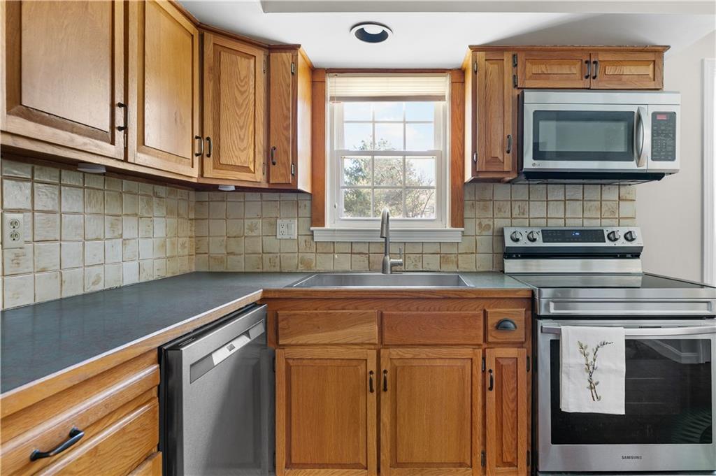 7 Champlin Terrace, Middletown