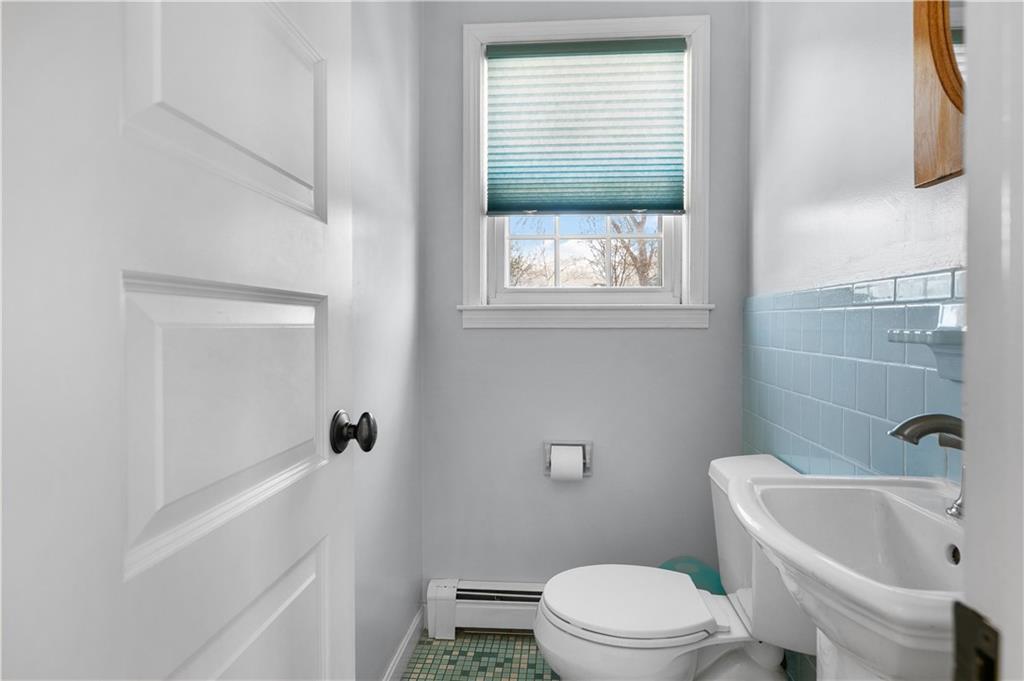 7 Champlin Terrace, Middletown