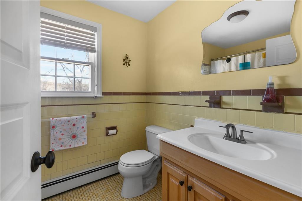 7 Champlin Terrace, Middletown