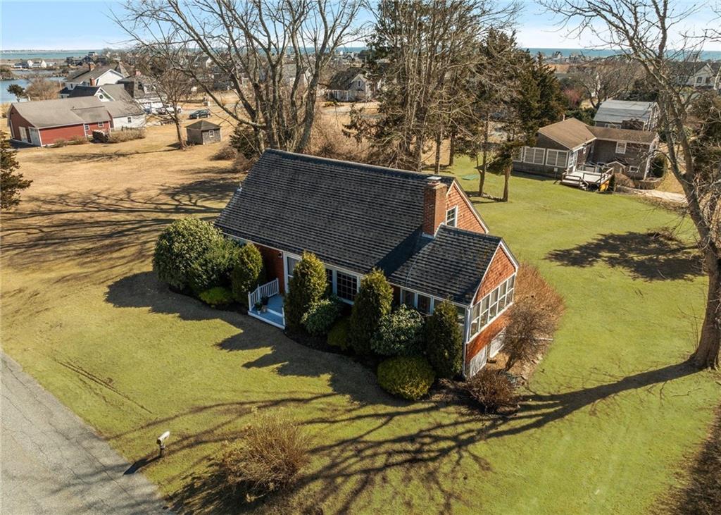 115 Lake Avenue, South Kingstown