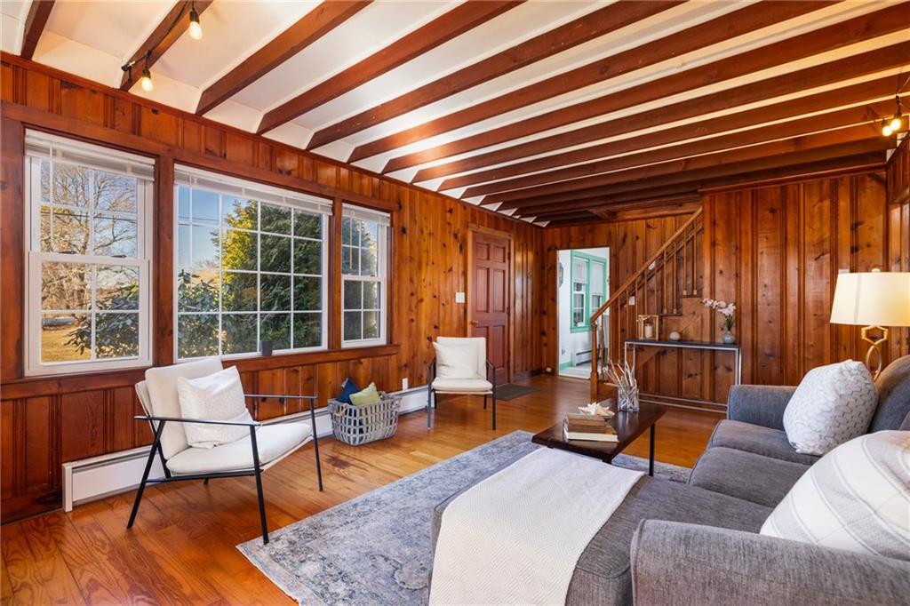 115 Lake Avenue, South Kingstown