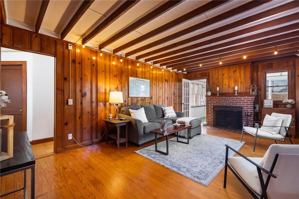 115 Lake Avenue, South Kingstown