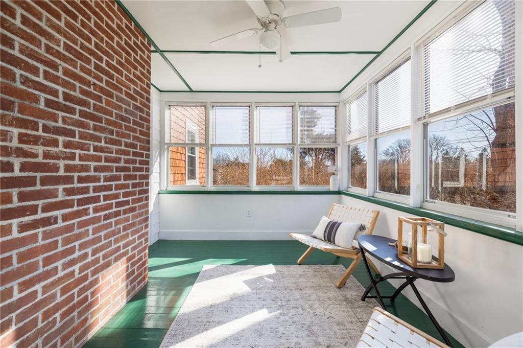115 Lake Avenue, South Kingstown