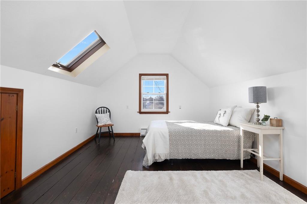 115 Lake Avenue, South Kingstown