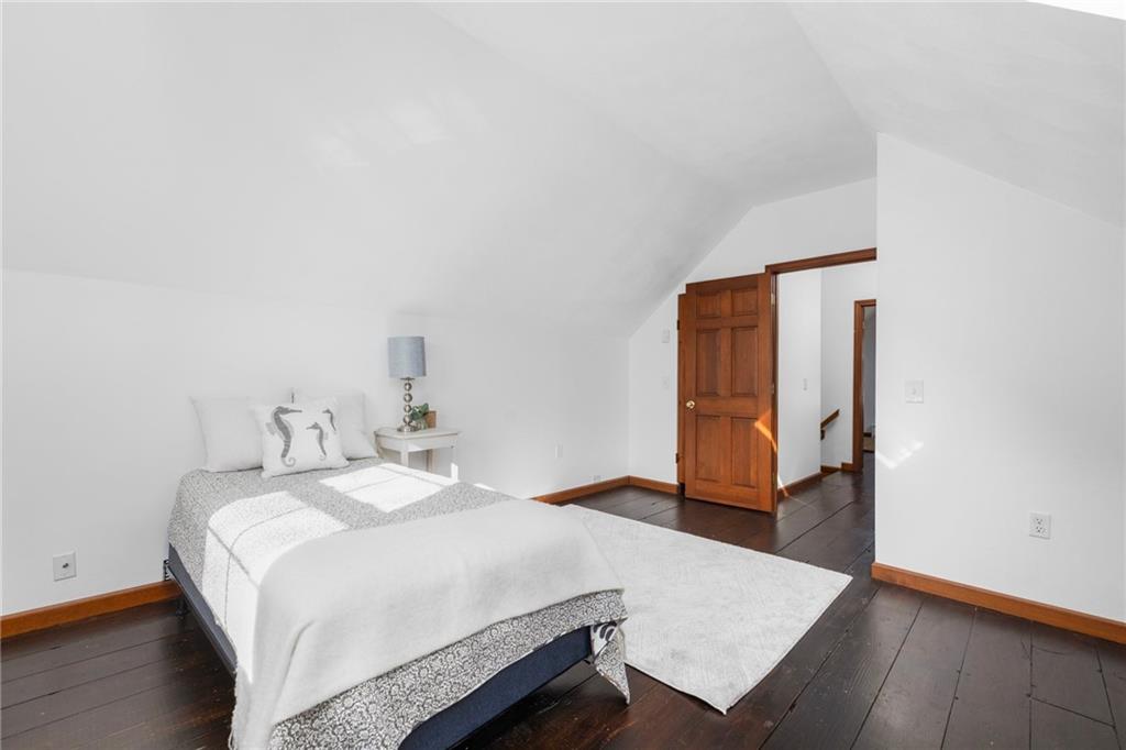 115 Lake Avenue, South Kingstown