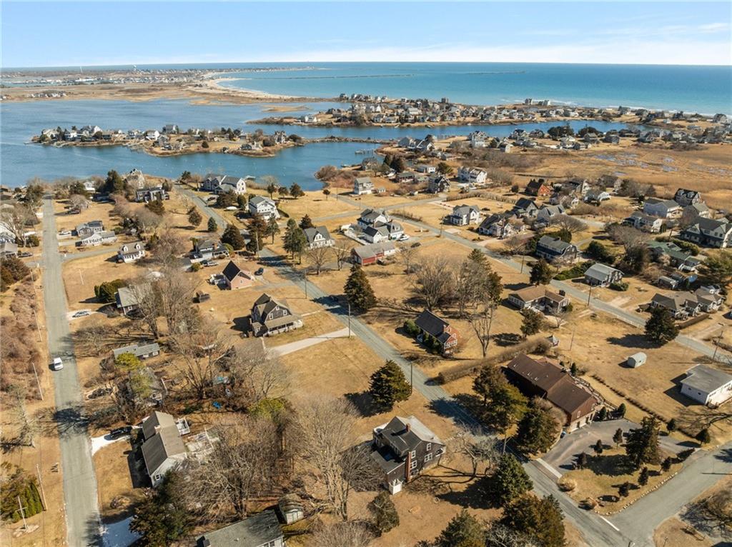 115 Lake Avenue, South Kingstown