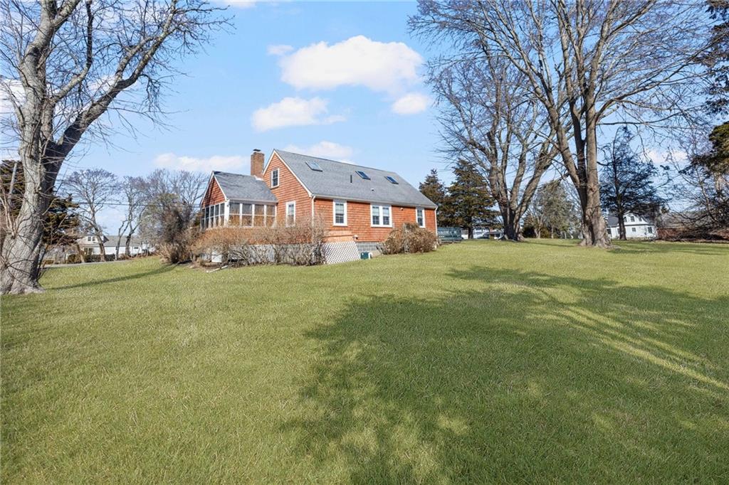 115 Lake Avenue, South Kingstown