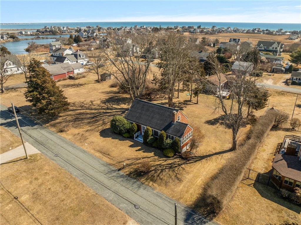 115 Lake Avenue, South Kingstown