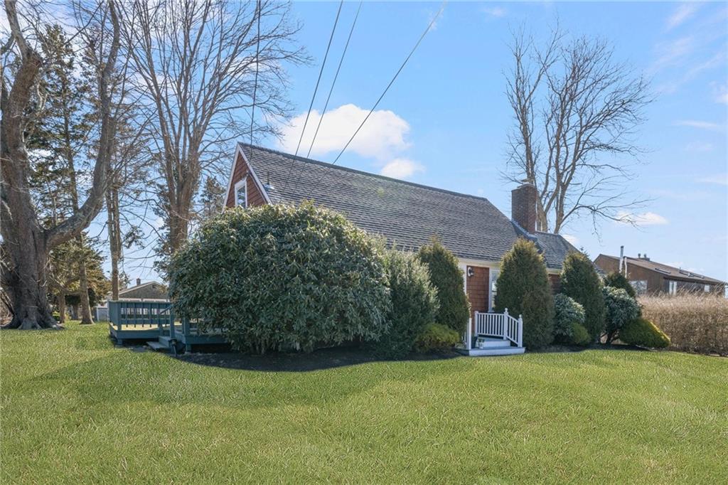115 Lake Avenue, South Kingstown