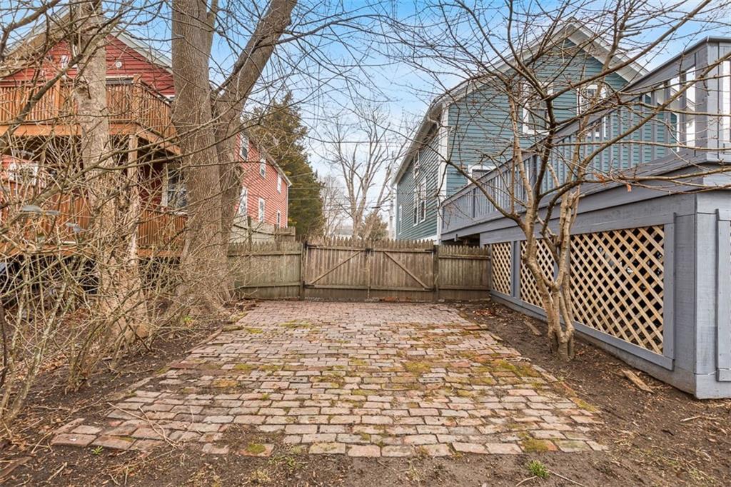 34 Wheaton Street, Warren