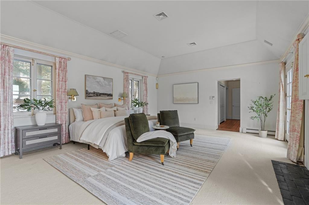 436 Love Lane, Warwick