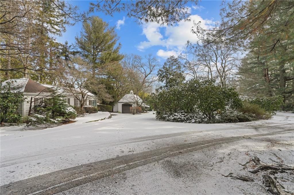 436 Love Lane, Warwick