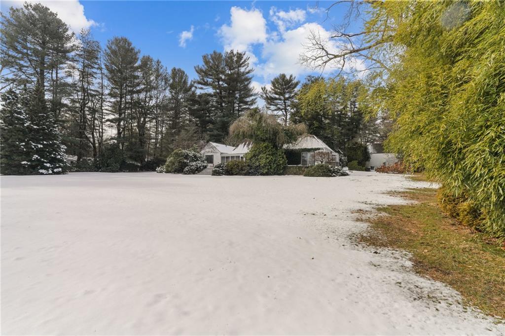 436 Love Lane, Warwick