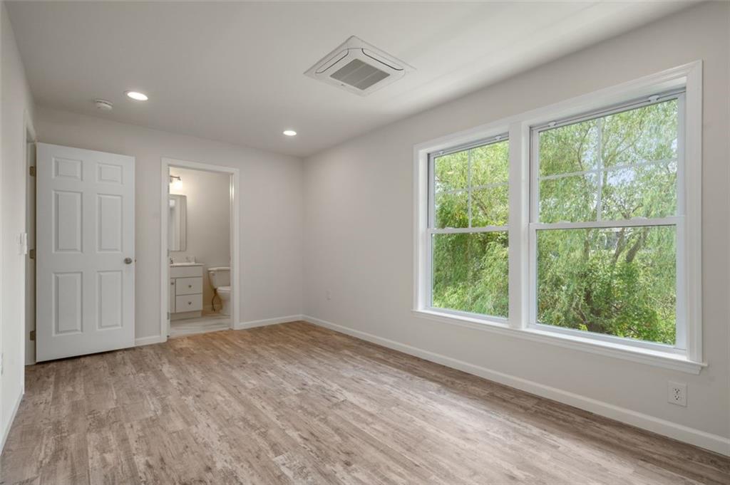 24 Wanda Street, Unit#b, Narragansett
