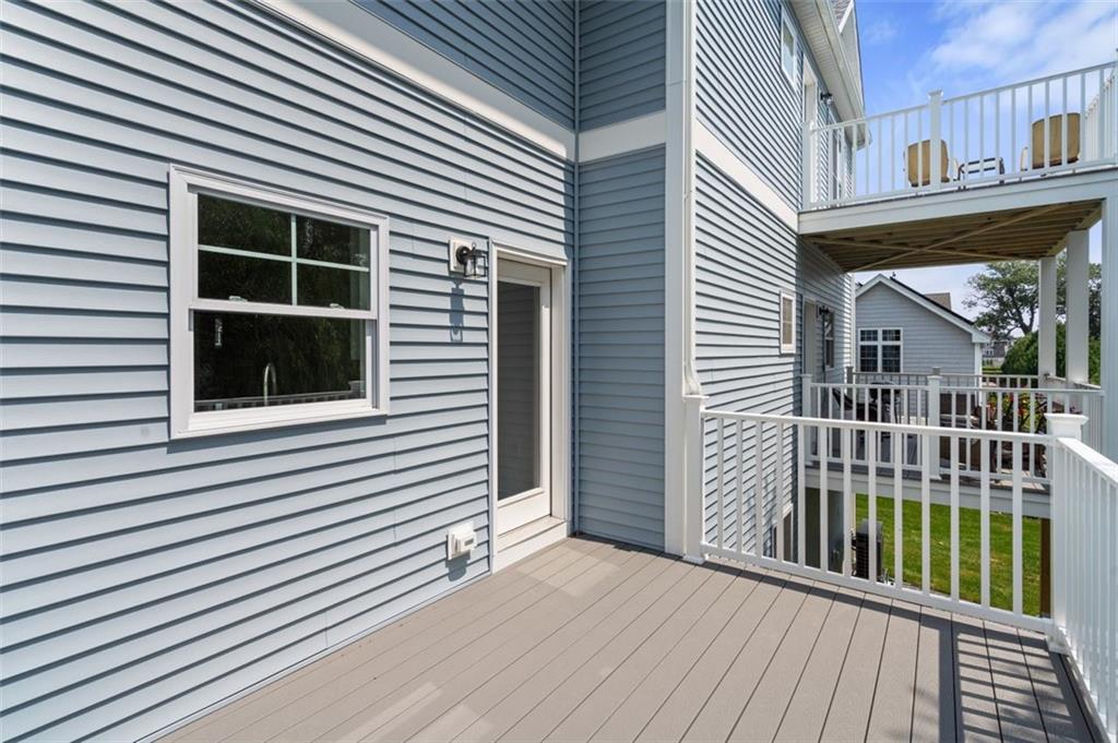 24 Wanda Street, Unit#b, Narragansett