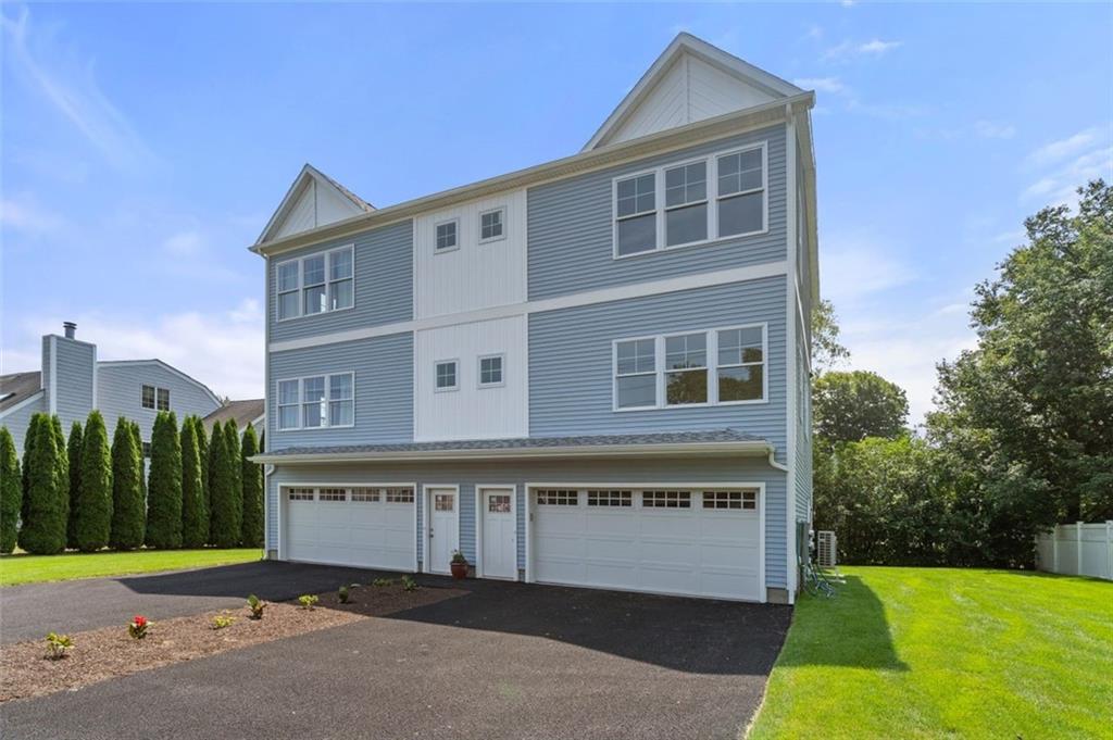 24 Wanda Street, Unit#b, Narragansett