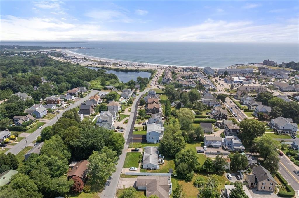 24 Wanda Street, Unit#b, Narragansett