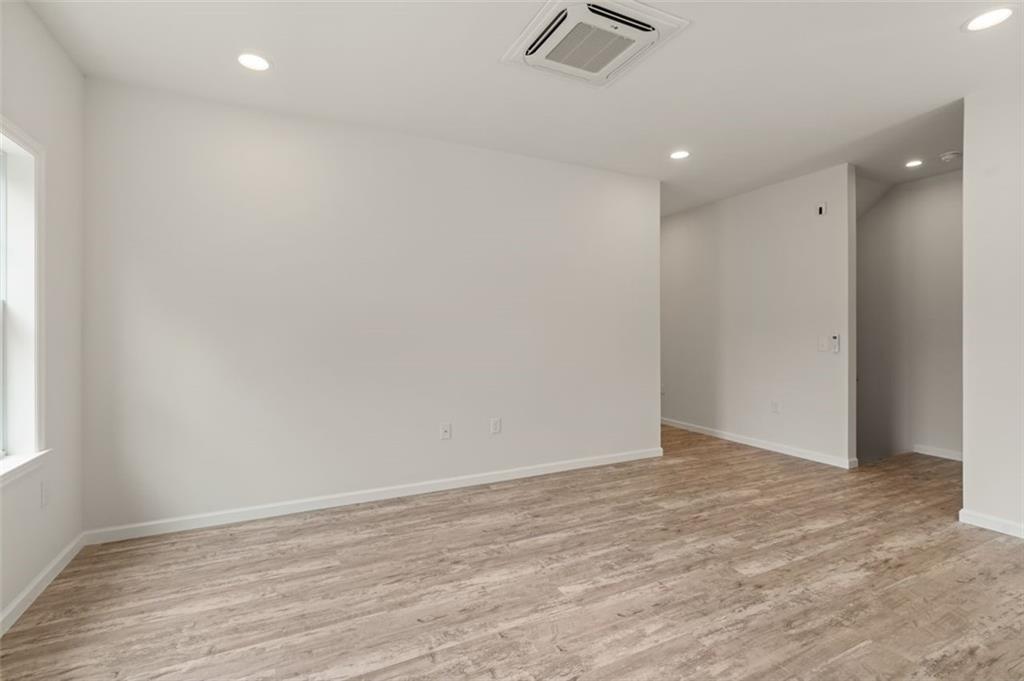24 Wanda Street, Unit#b, Narragansett