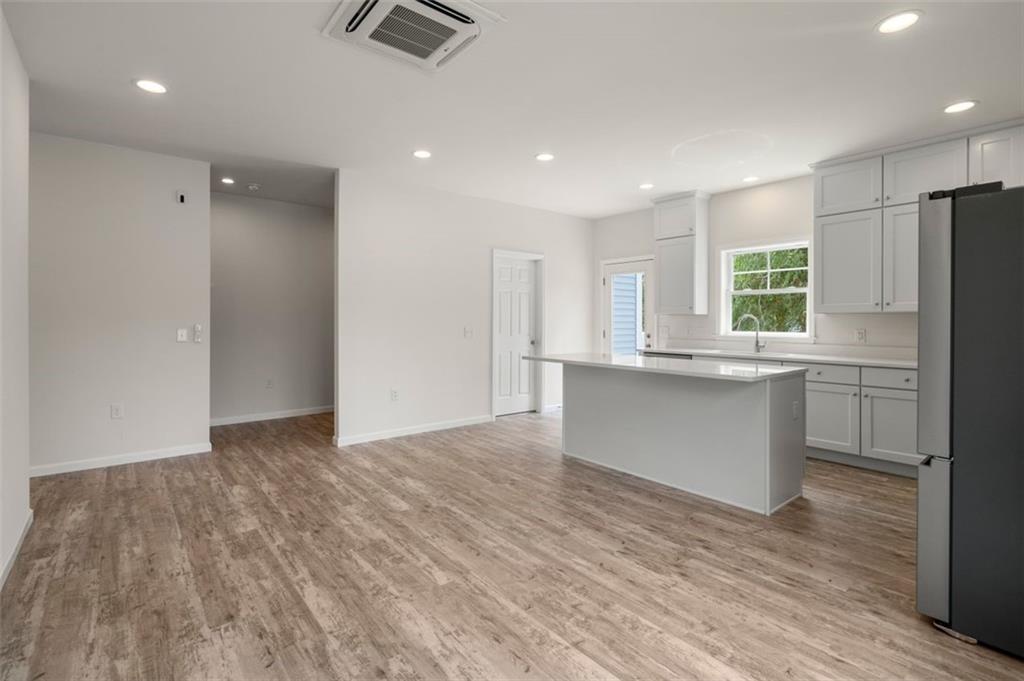 24 Wanda Street, Unit#b, Narragansett