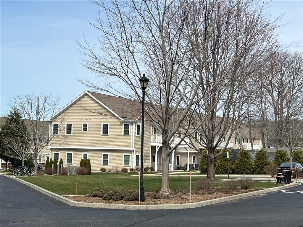 60 Bay Spring Avenue, Unit#b6, Barrington