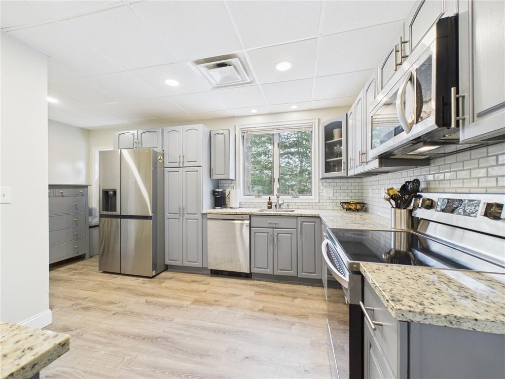 60 Bay Spring Avenue, Unit#b6, Barrington