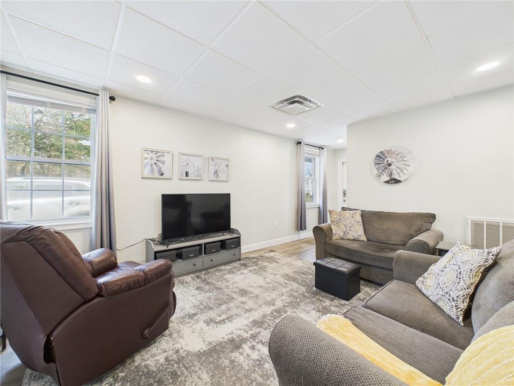 60 Bay Spring Avenue, Unit#b6, Barrington