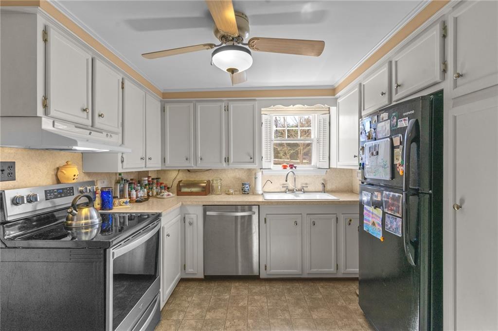 1655 South County Trail, East Greenwich