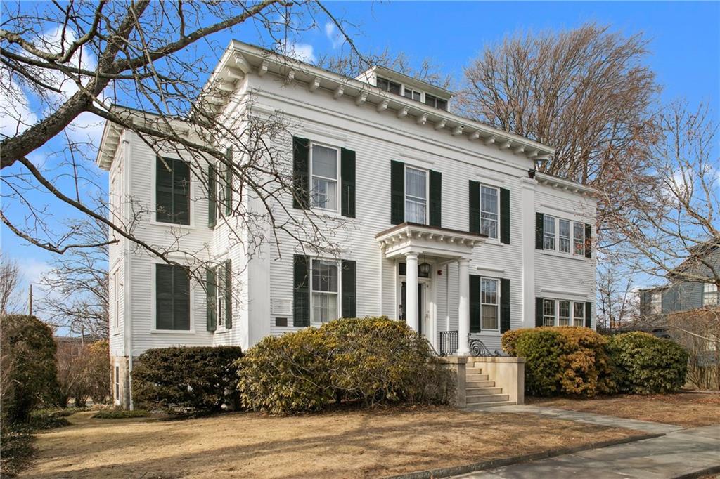 12 Mount Vernon Street, Unit#4, Newport